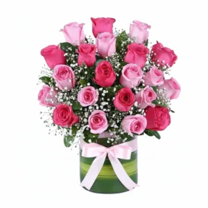 Pink Roses Bouquet in Glass Vase | Fresh Flower Arrangement